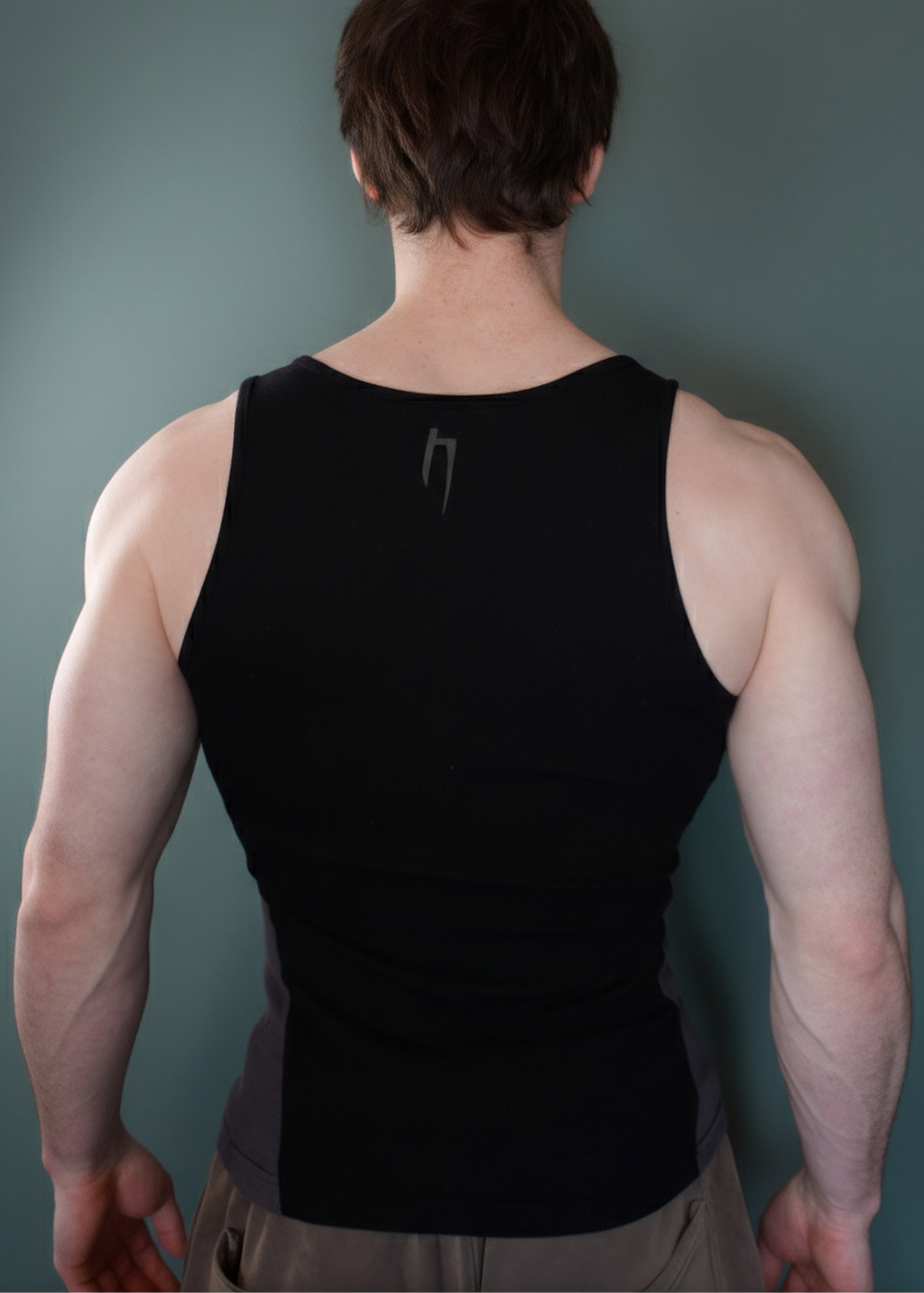 NOV Ribbed Tank 01